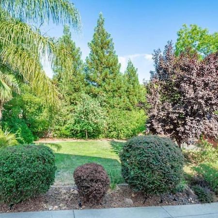 Private Master Suite With Sauna And Bathtub Fair Oaks Exterior photo